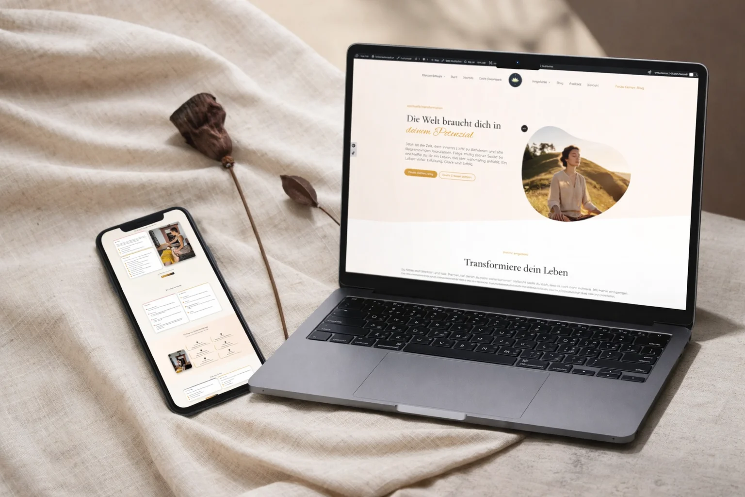 Responsives Webdesign der Website Lichterseelenwelt auf Laptop und Mobilgerät